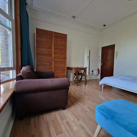 Bright Well Located Studio Flat London Ngoại thất bức ảnh